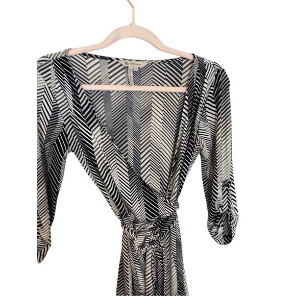 BCBG Art to Wear Retro Black and White Fit and Flare Wrap Dress - Picture 2 of 6